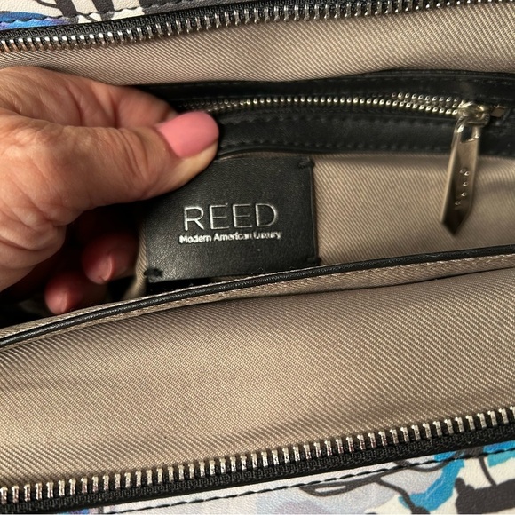 Reed Blue Floral 2-Handle Hamptons Satchel Bag Spring/Summer w/zipper pouch OS - Picture 16 of 16